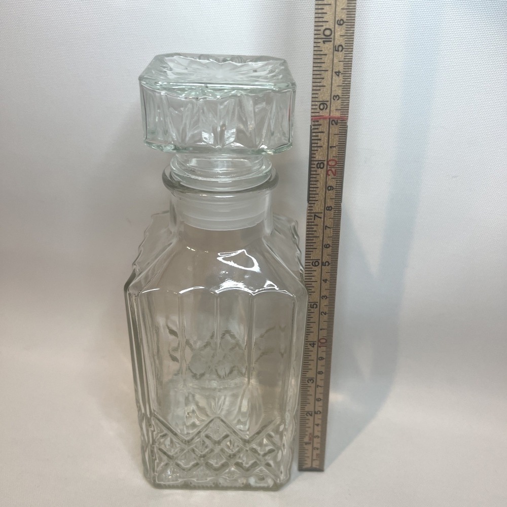 Square Glass Liquor Decanter w/ Stopper Cut Diamond Pattern Whiskey Barware 9.5" - Picture 4 of 5